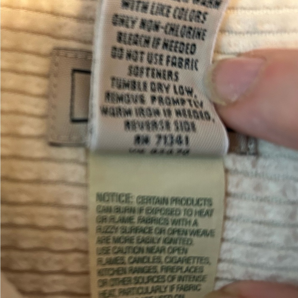 L.L. Bean Women’s Cream Corduroy Shirt - Picture 4 of 5